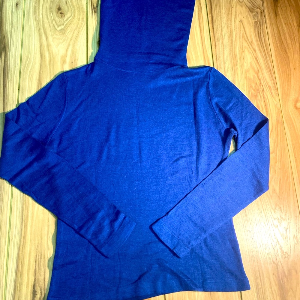 Rimlon Royal Blue Turtleneck Sweater in Medium
